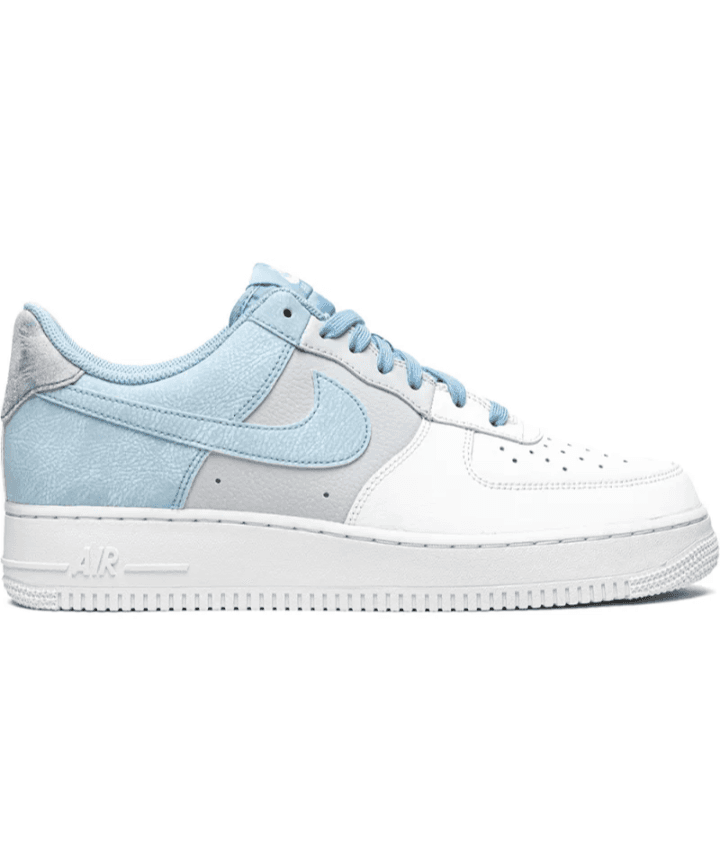AIR FORCE 1 '07 LV8 "Psychic Blue" SNEAKERS