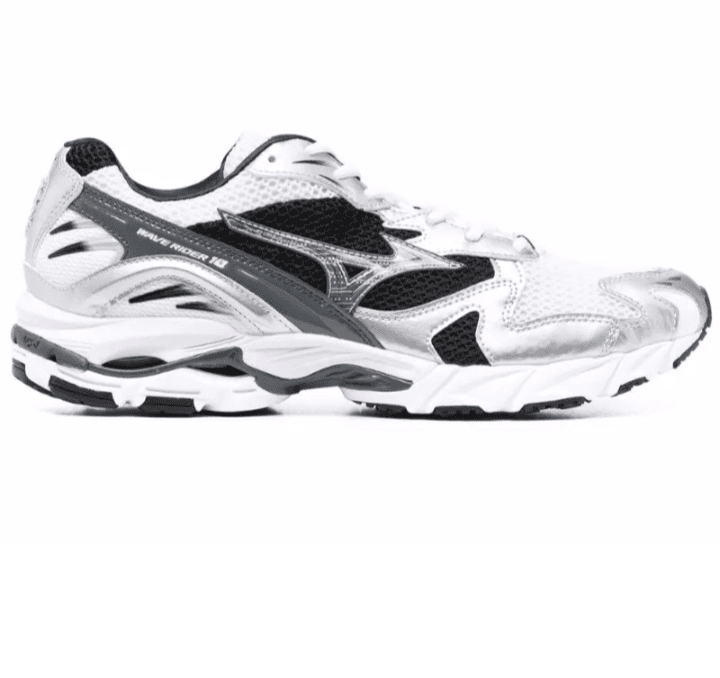 WAVE RIDER 10 PANELLED LACE-UP SNEAKERS