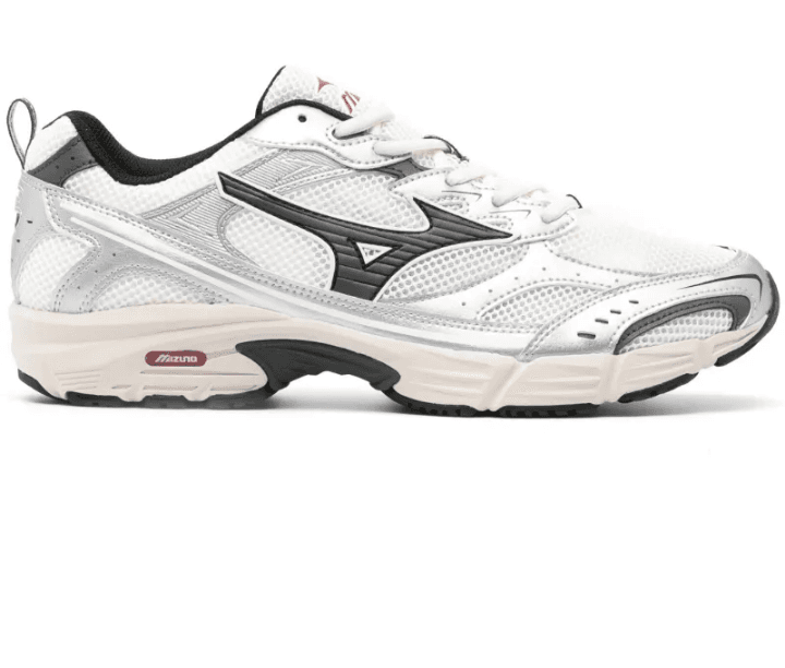 LACE-UP SNEAKERS